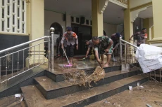 Ngaliyan Semarang Diterjang...