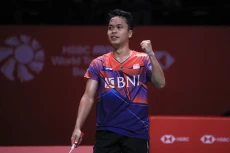 Kalahkan Jonatan Christie,...