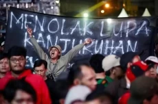 Tuntutan Revolusi PSSI...