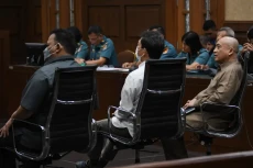 Sidang Perdana Kasus...