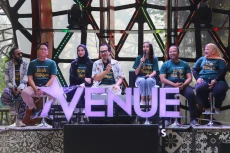 Vision+ Rilis Originals...