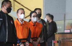 Bupati Kapuas dan Istri...