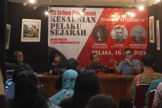 Diskusi Interaktif 25...