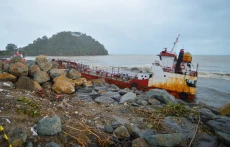 Terbawa Arus Sungai,...