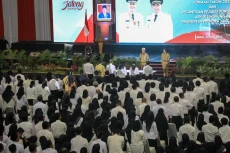 Momen Ganjar Lantik...