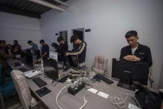 88 WNA China Sindikat...