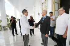 HT Bersilaturahmi ke...