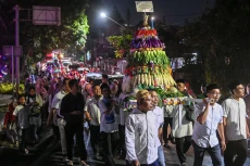 Kirab Peringatan Maulid...