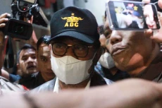 Dijemput Paksa KPK,...