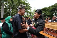 Sambangi Lombok, Ganjar...
