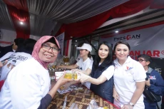 Partai Perindo Gelar...