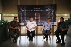 Diskusi Mencari Sosok...