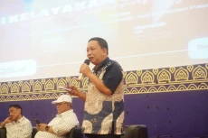 Berikan Pandangan Soal...