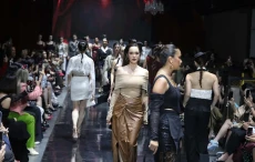 Fashion Show Rayakan...