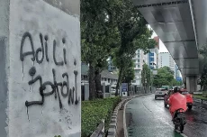 Coretan Dinding Adili...