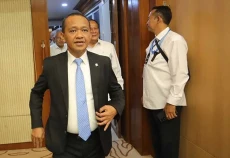Rapat kerja Menteri...
