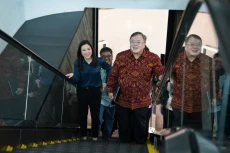 Angela Tanoesoedibjo...