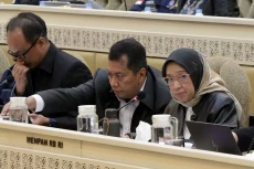 Komisi II DPR Gelar...