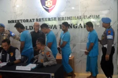 Tampang Empat Anggota...