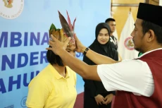 Penuh Semangat! Camat...