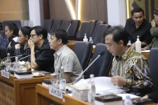 Piyu, Armand Maulana,...