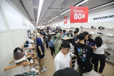 BlibliStyle Outlet Hadirkan...