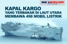 Kapal Kargo yang Terbakar...