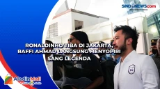 Ronaldinho Tiba di Jakarta,...