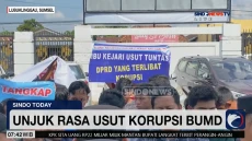 Ratusan Massa Demo Desak...
