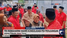 Tri Rismaharini Hadiri...