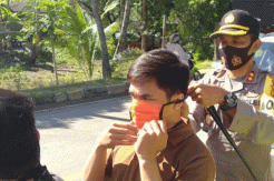 Polres Enrekang Sebar 50 Ribu Masker ke Masyarakat