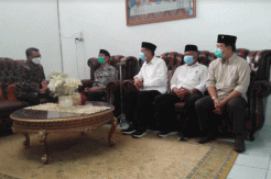 Nurdin Abdullah Silaturahmi ke Mertua Albertus Pattaru di Toraja