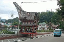 Pjs Bupati Sebut Gazebo di Kolam Makale Ganggu Aktivitas Warga