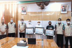YBM PLN UIW Sulselrabar Serahkan Bantuan Senilai Rp170 Juta