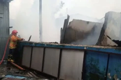 7 Rumah dan Ruang Sekolah Penerbangan di Makassar Terbakar