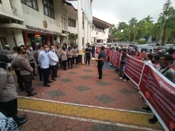 Putusan Hakim Perkara...