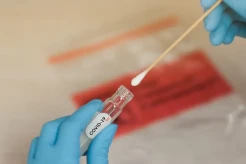 Benarkah Alat Tes Swab Covid-19 Mengandung Ethylene Oxide Pemicu Kanker? Cek Faktanya