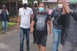 Penampakan Bupati Langkat Pakai Kaos, Celana Pendek dan Sendal Jepit usai OTT KPK