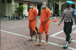 Edarkan Puluhan Ribu Pil Terlarang, 2 Pemuda Ini Dibekuk Polisi