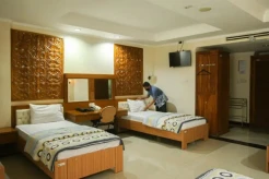 Luhut Minta Kemenag Atur Alur Jemaah Umrah dan Cek Kapasitas Wisma Haji
