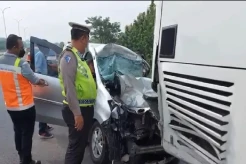 Kecelakaan Maut Minibus Tabrak Bus di Tol Cipali, 2 Tewas dan 4 Luka Berat