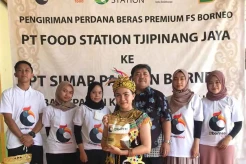 Food Station Tjipinang Jaya Kirim 21,5 Ton Beras FS-Borneofood ke Kalimantan