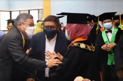 Taufan Pawe Hadiri Pengukuhan Gelar Profesor Andi Makbul Aman