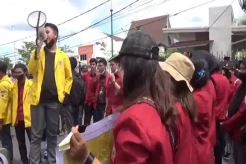 Kecewa Vonis Ringan terhadap  Oknum Polisi Pemerkosa Mahasiswi, Kejati Kalsel Didemo