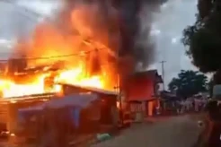 Kebakaran Landa Permukiman Padat Penduduk di Halmahera, 8 Rumah dan 1 Ruko Ludes
