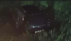 Diseruduk Mobil Misterius, Minibus Masuk Sawah di Boyolali