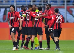 Hasil Pertandingan Sepak Bola, 13-14 Februari 2022: Milan Kuasai Klasemen, Barcelona dan Juventus Nyaris Tumbang