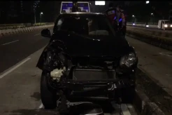 Mobil Seruduk 3 Motor...