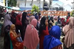 Bansos Rp600 Ribu Cair, Warga Madina Padati Kantor Pos