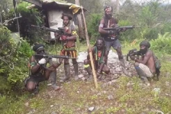 Usai Bantai 8 Pekerja PT PTT, KKB Tembaki Pos Kopasgat di Bandara Aminggaru Ilaga Papua